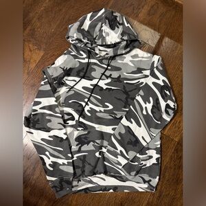 Camouflage Hoodie Men’s Small
